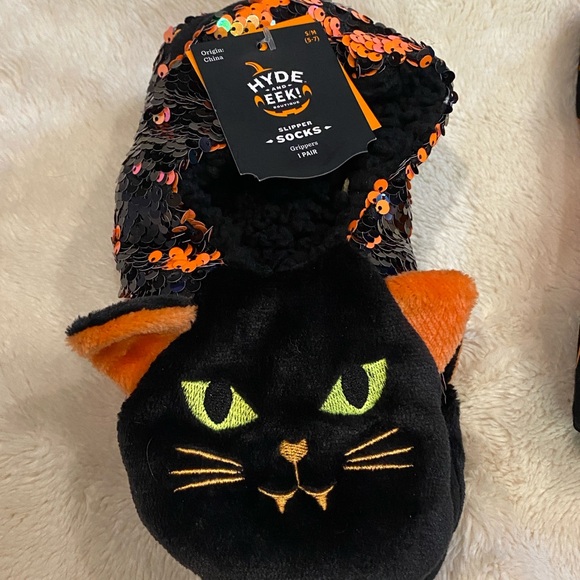 Bundle of Halloween Seamless Leggings + Flip Sequins Slipper Socks Sml/Med NWT - Picture 3 of 6